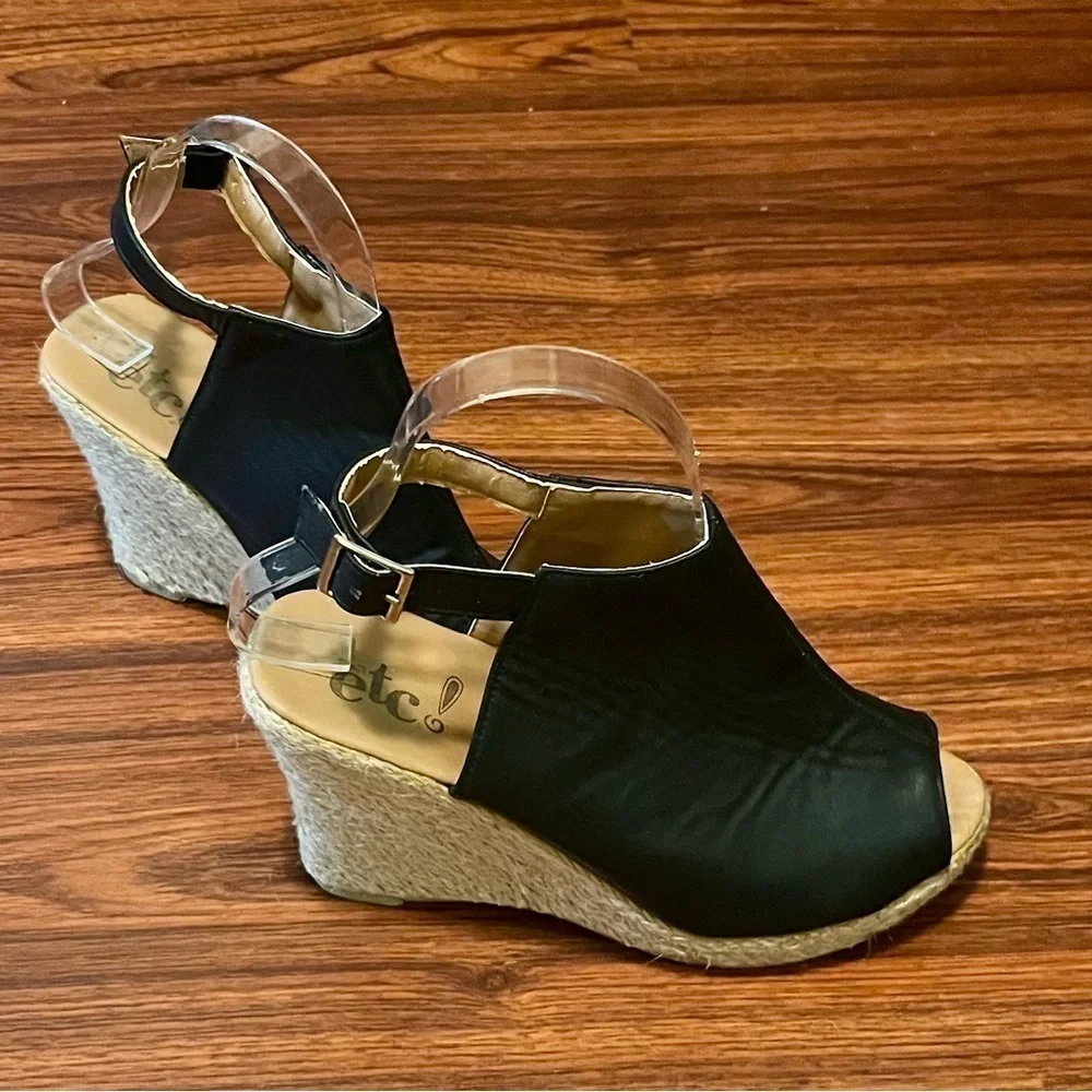 Rue21 ETC! Black Faux Leather Peep Toe Platform Wedge Sandals Size 6/7